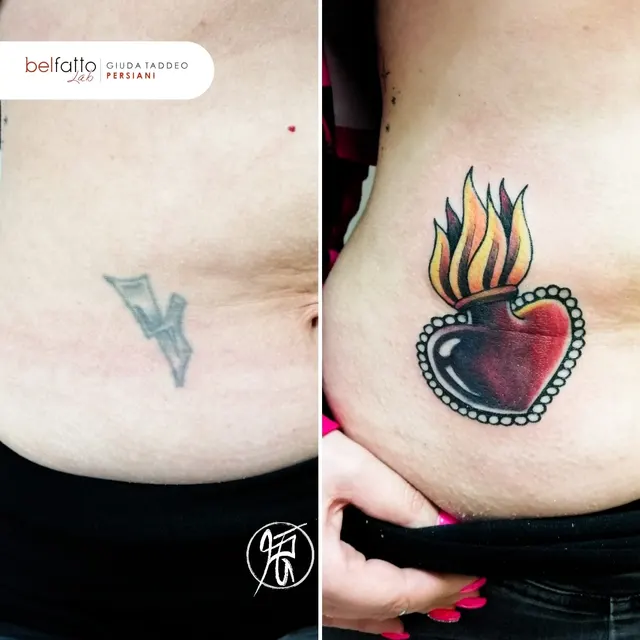 Copertura di un vecchio tatuaggio con un sacro cuore, prima e dopo